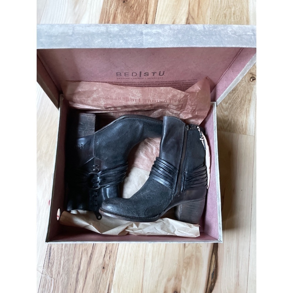 New in Box BED STU Rea Leather O-Ring Moto Ankle Booties Boot 6​​​​​​